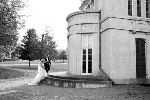 carousel-hero-element image-0