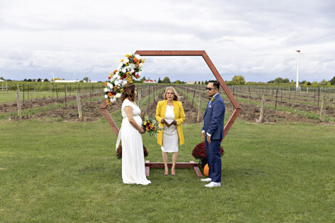 vineyard photographer, vineyard elopement photographer, officiant on the go, little wedding chapel